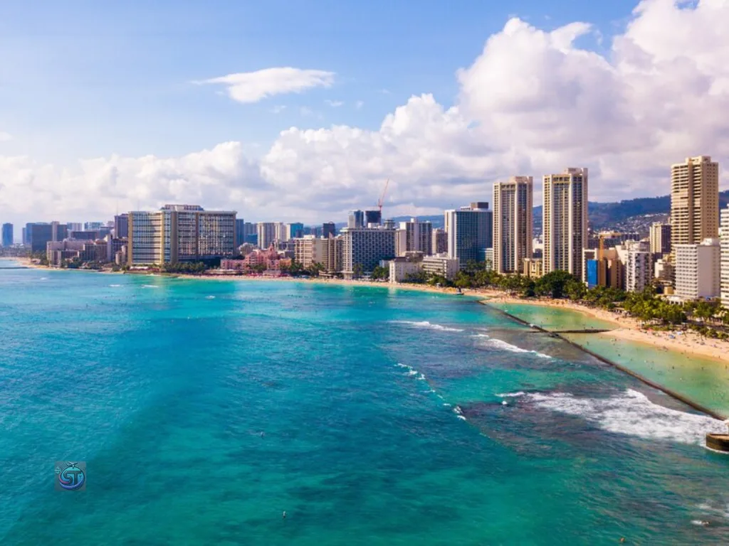 Explore Honolulu solotravely