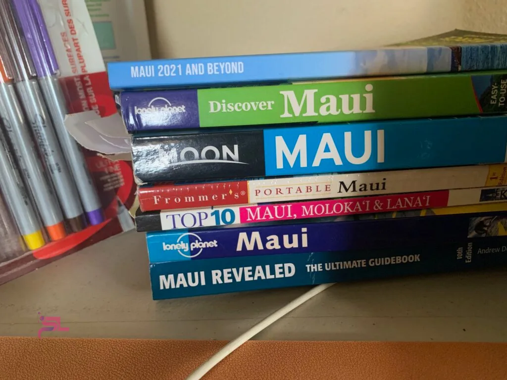 Maui Revealed Guidebook + Map solotravely
