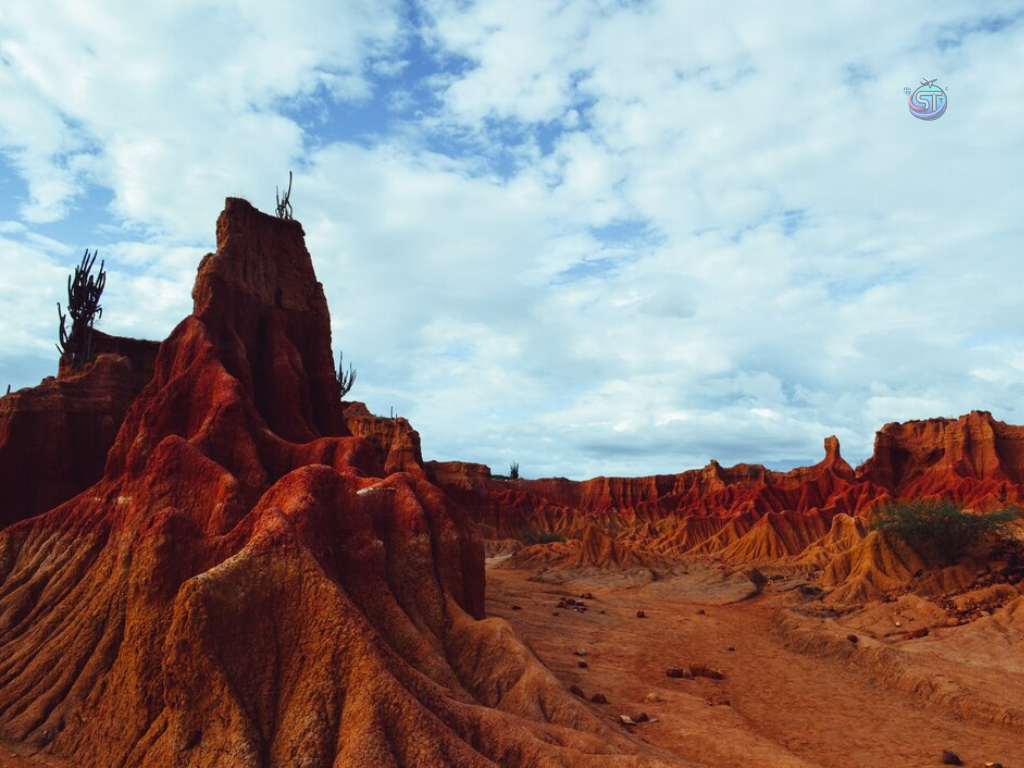 Red Sand Beach solotravely