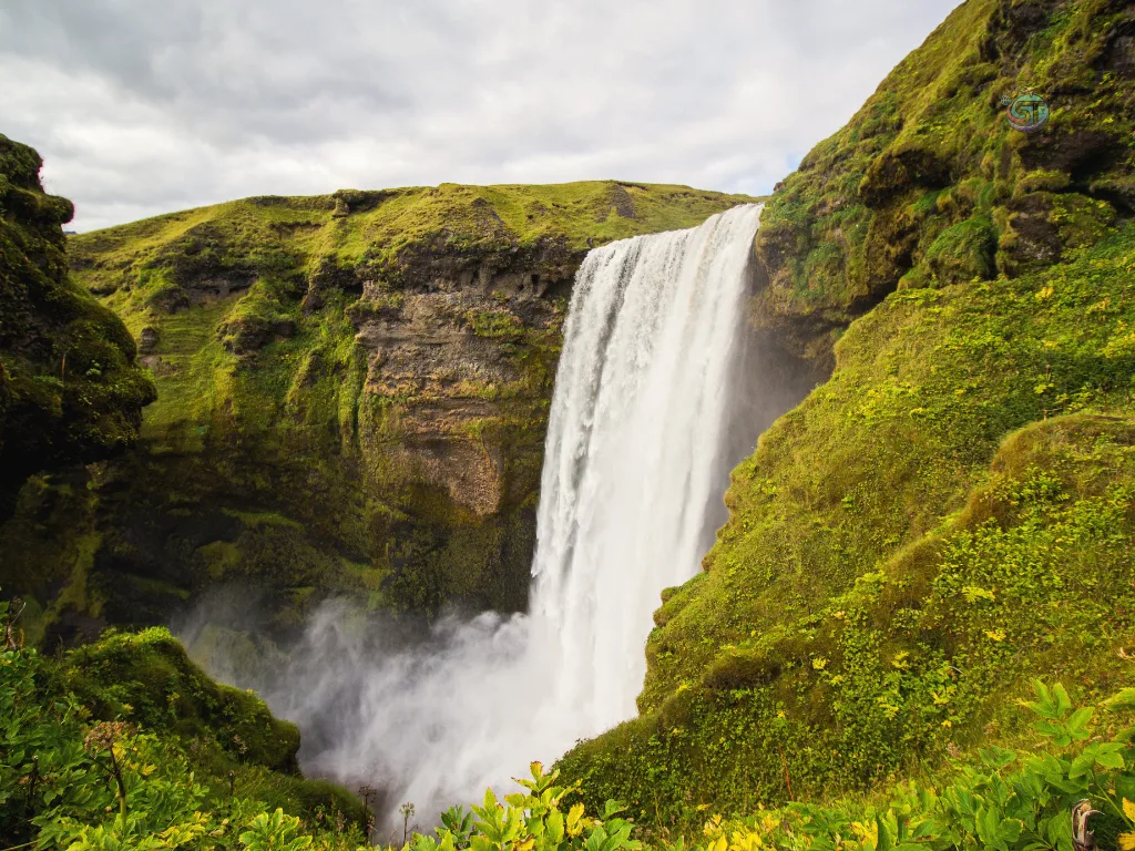 Wailua Falls solotravely