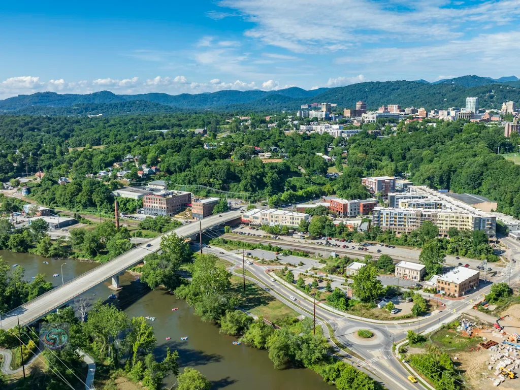 Asheville, North Carolina solotravely