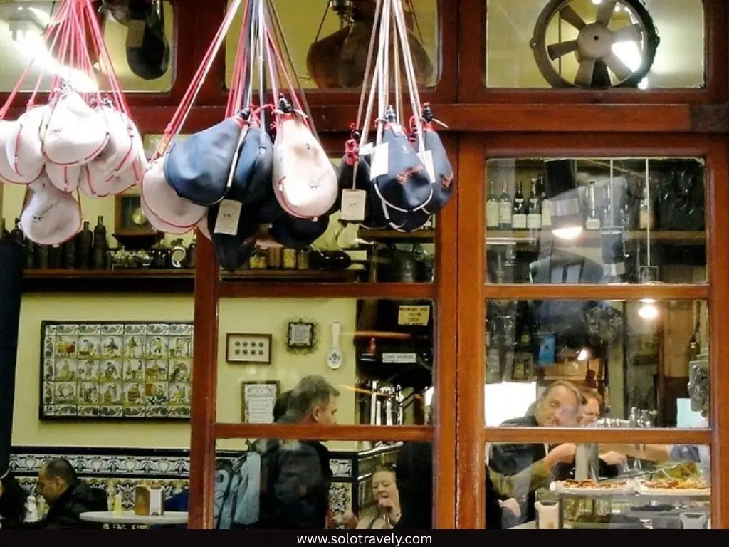 El Xampanyet – Classic and Lively restaurants solotravely