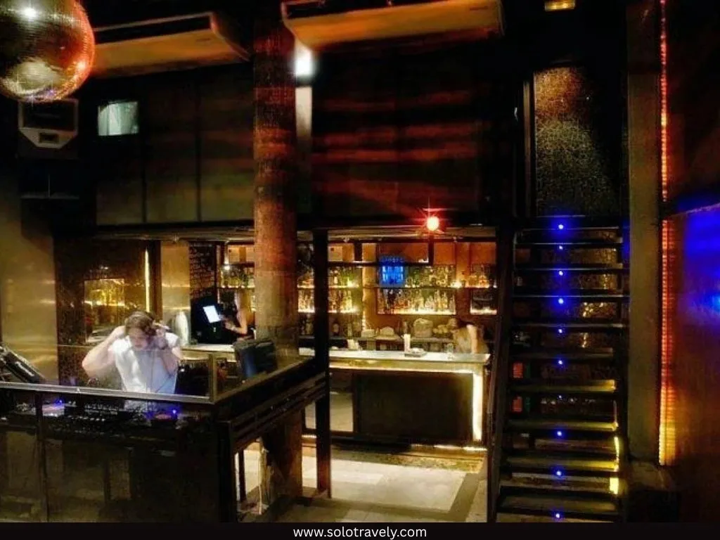 Macarena Mar restaurants Gothic Quarter Barcelona solotravely