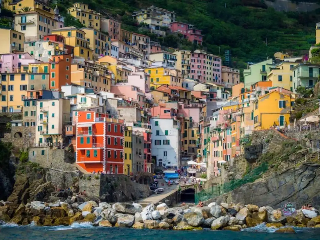 What is the Amalfi Coast Known For solotravely