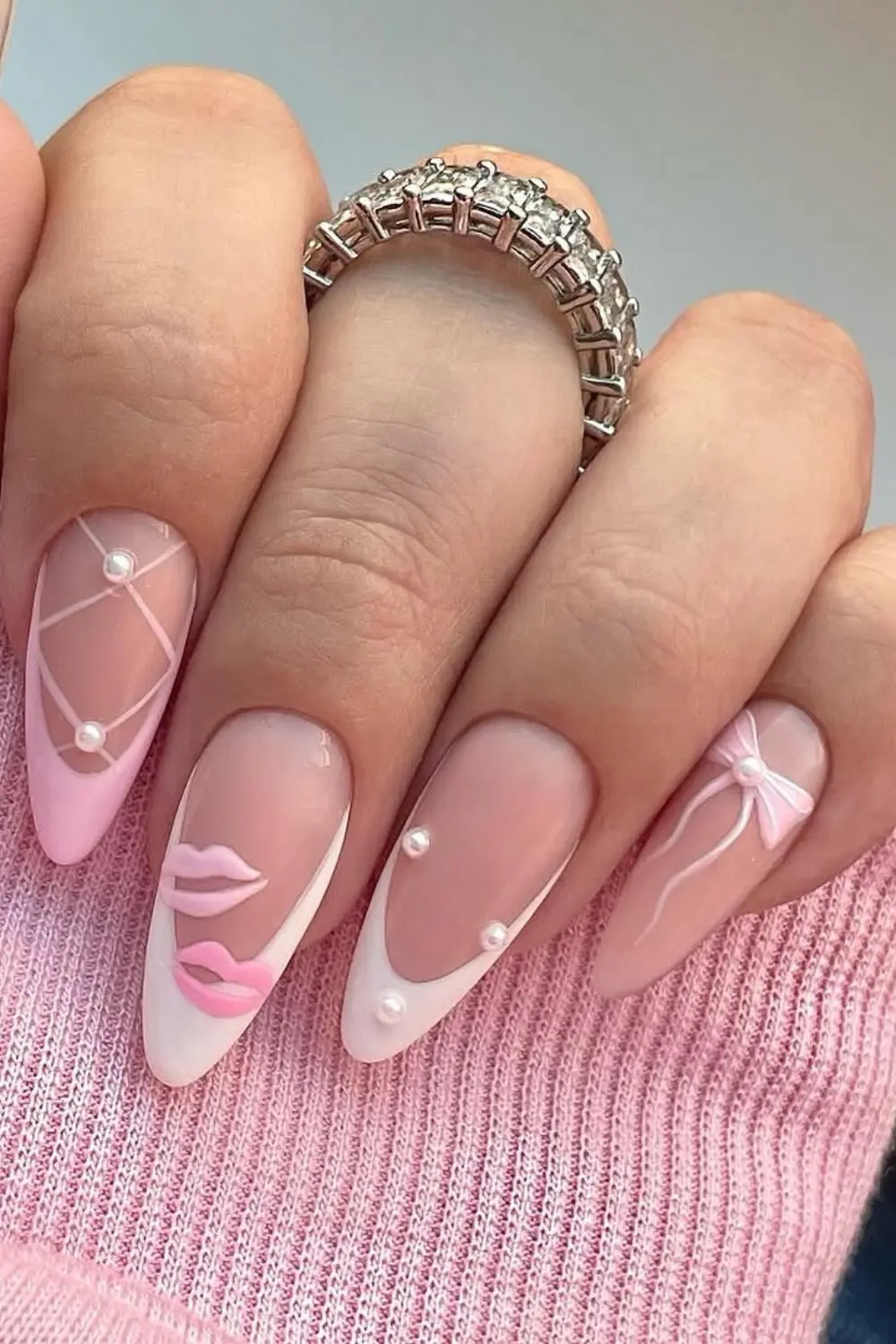17 White Nail Designs That Look Simple Until You Try Them On 10 Minimalist White Line Art solotravely