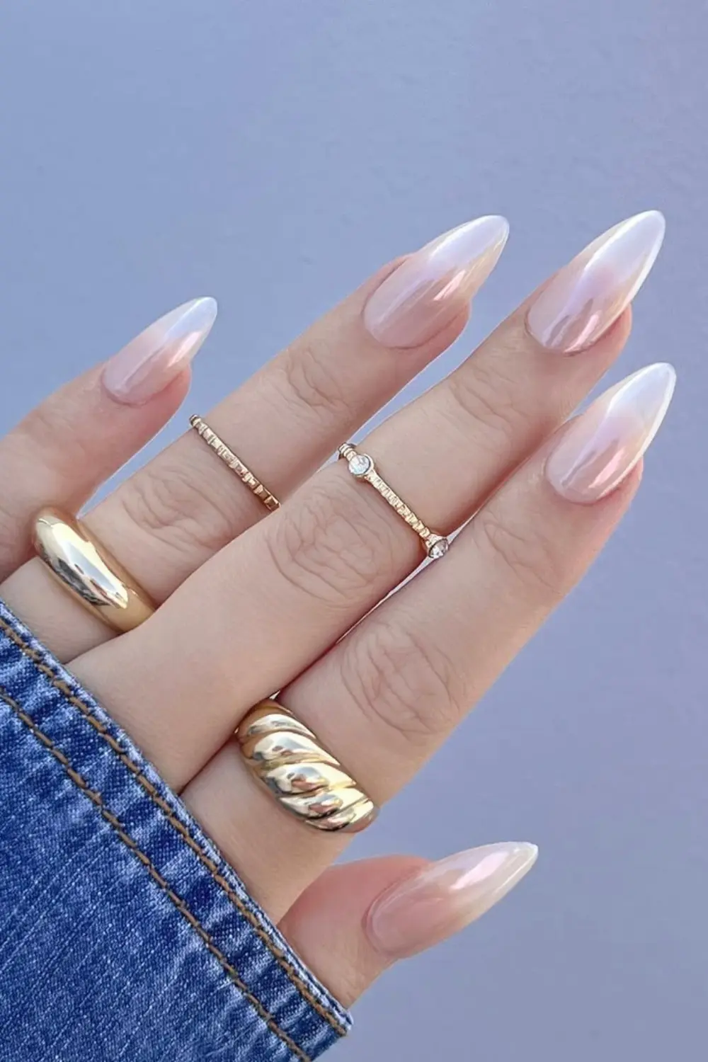 17 White Nail Designs That Look Simple Until You Try Them On 13 White Chrome Nails solotravely