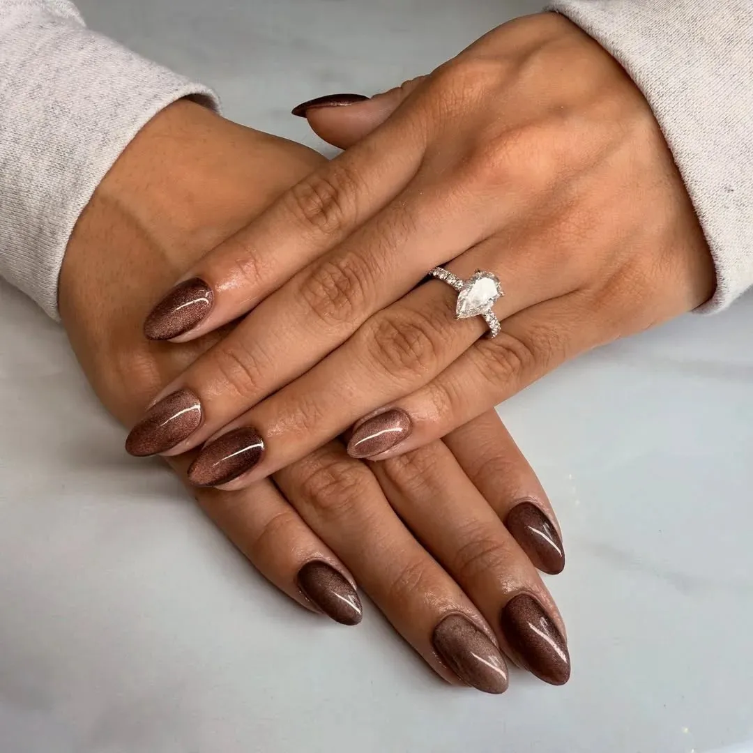 19 Best Gel Nails Ideas 2026 – Trendy, Classy & Modern Designs 15 Earth Tone Gel Nails