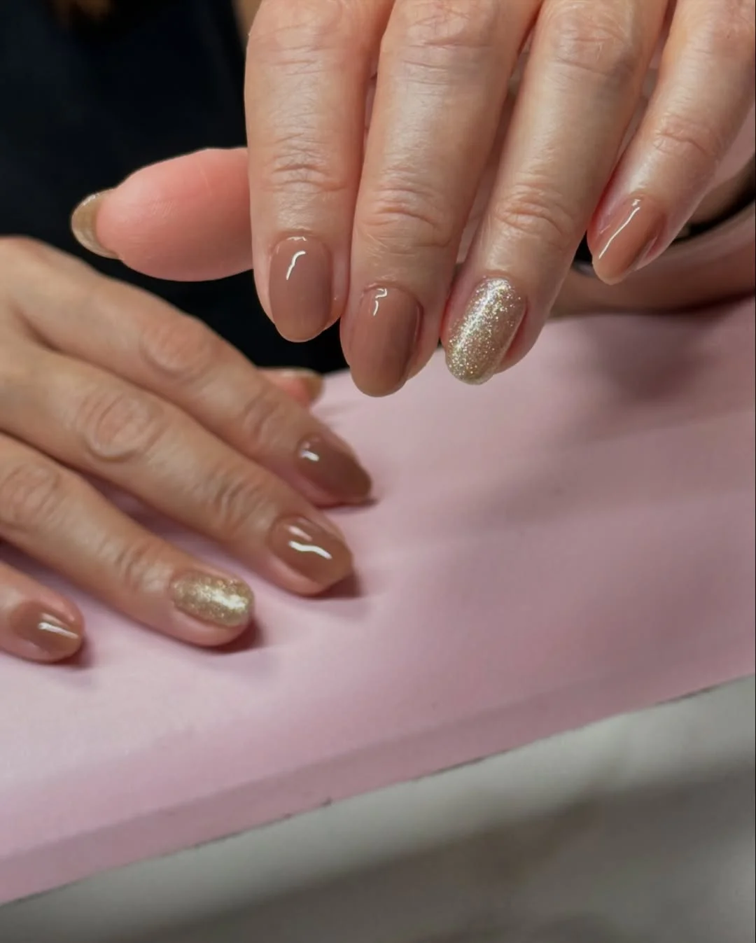 17 Nail Design Ideas February 2026: Fresh Looks That'll Make Everyone Ask "Where Did You Get Those Done?" 13 Pearl and Rose Gold Combo