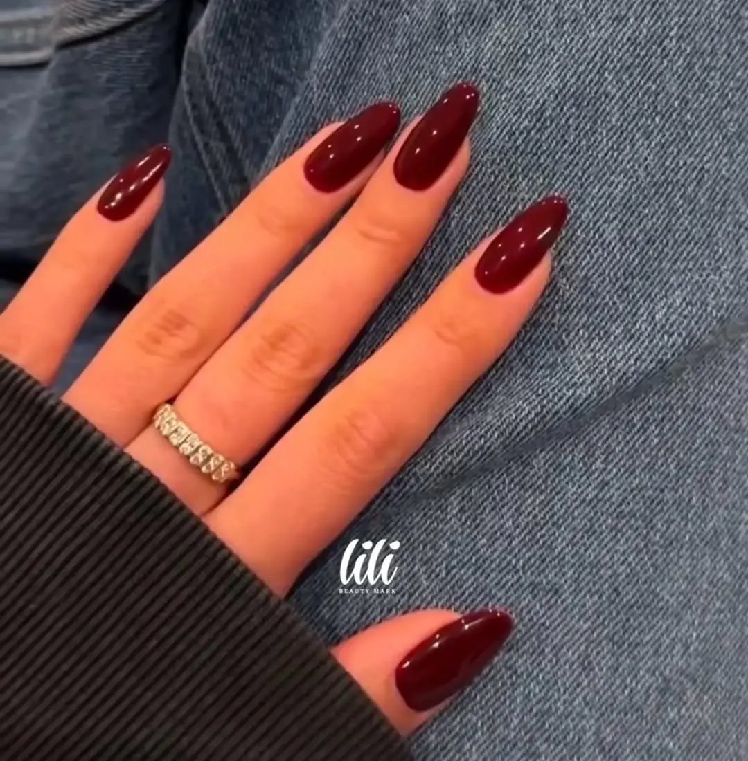 18 Creative Coffin Nails Ideas 2026 | Trendy & Stylish Nail Designs 12 Red Velvet Coffin Nails