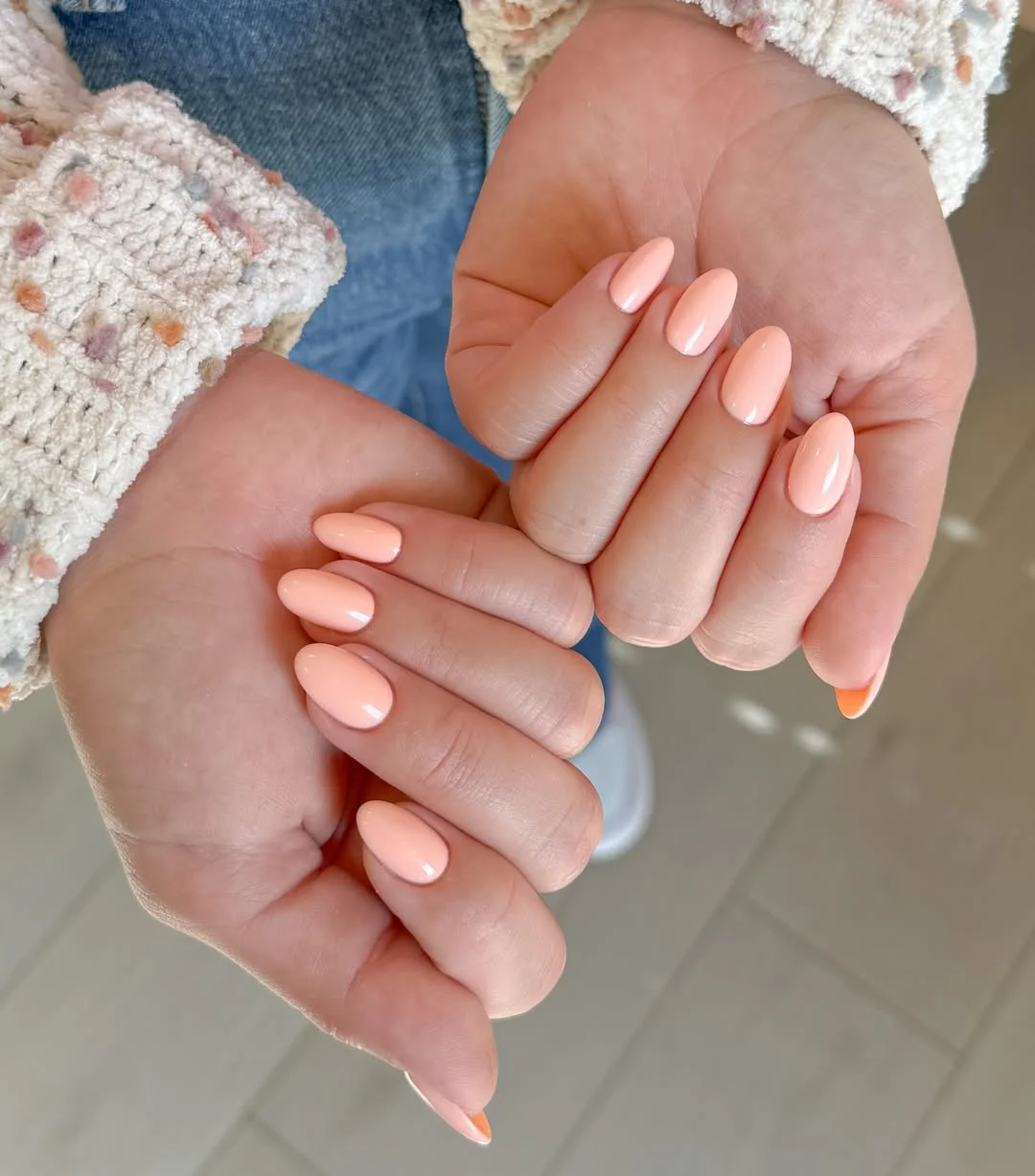 19 Best Gel Nails Ideas 2026 – Trendy, Classy & Modern Designs 18 Sheer Peach Gel Nails