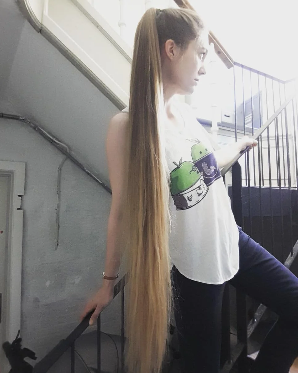 18 Straight Hairstyles Ideas for Women 2026: Your Ultimate Guide to Sleek, Stunning Looks 12 Ultra-Long Straight Hair