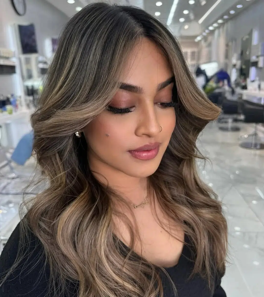 19 Summer Blonde Balayage Ideas That Never Go Out of Style (AKA Hair You’ll Still Love in 10 Years) 14 Beige Blonde Balayage