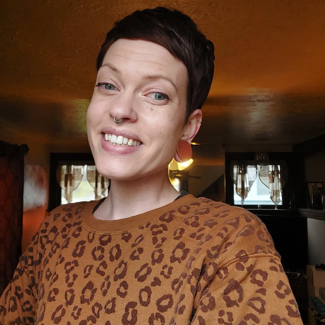 12 Cute Hairstyles for Short Hair That Will Make You Fall in Love with Your Locks All Over Again 3 Classic Pixie with a Modern Twist