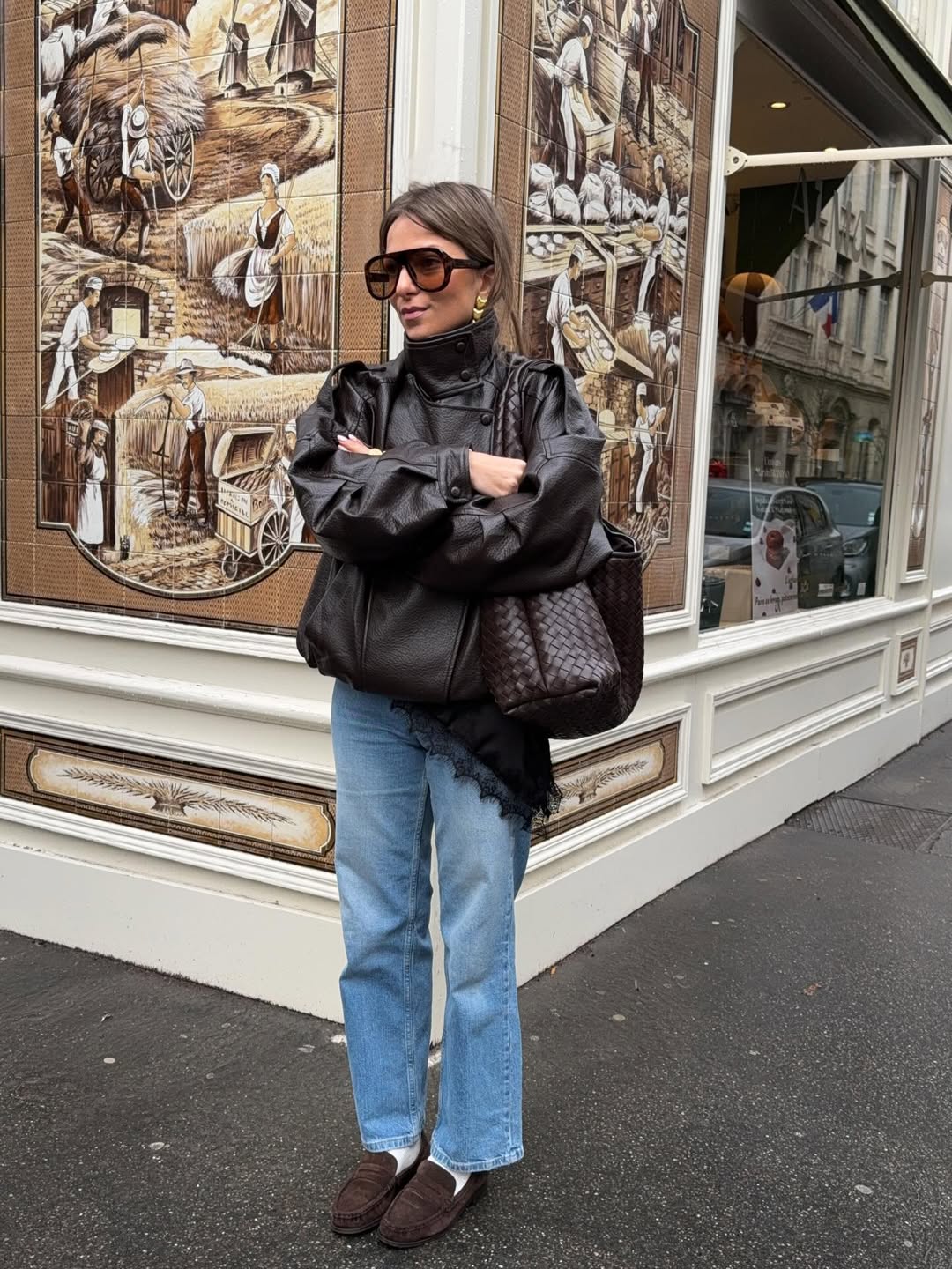 15 Curtain Bangs Medium Hair Styles That Are All About Effortless Chic 12 Curtain Bangs + Denim Jacket