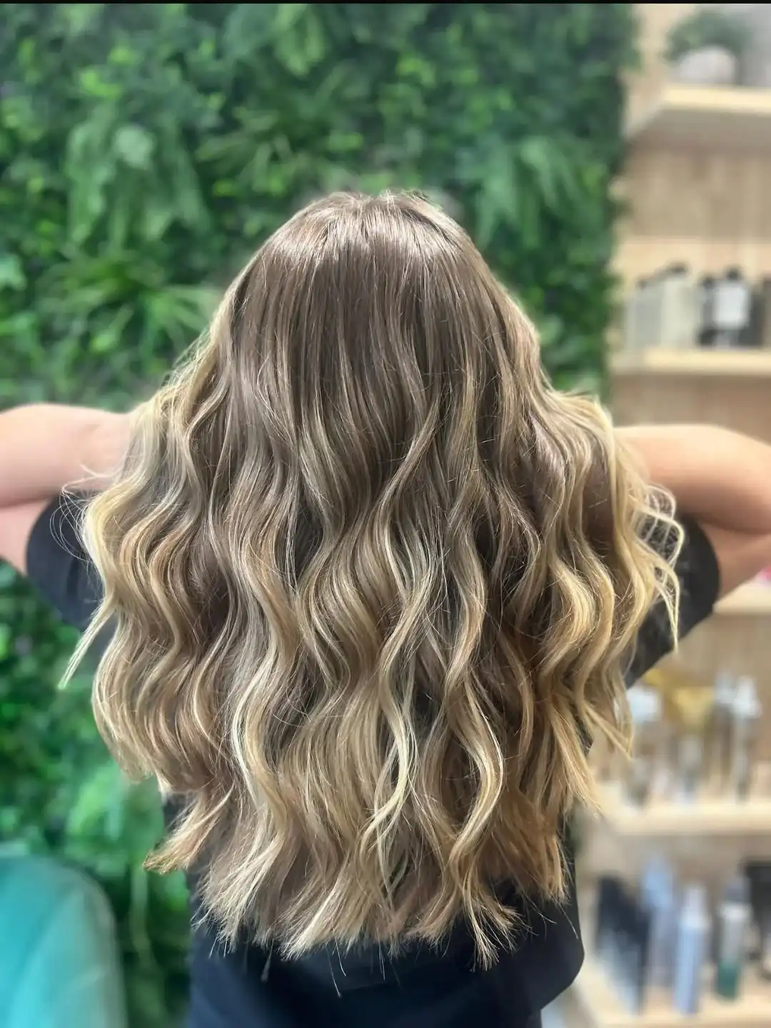 17 Hot Weather Hairstyles Ideas That'll Keep You Cool (Without Looking Like You Just Rolled Out of Bed) 3 Messy Beach Waves