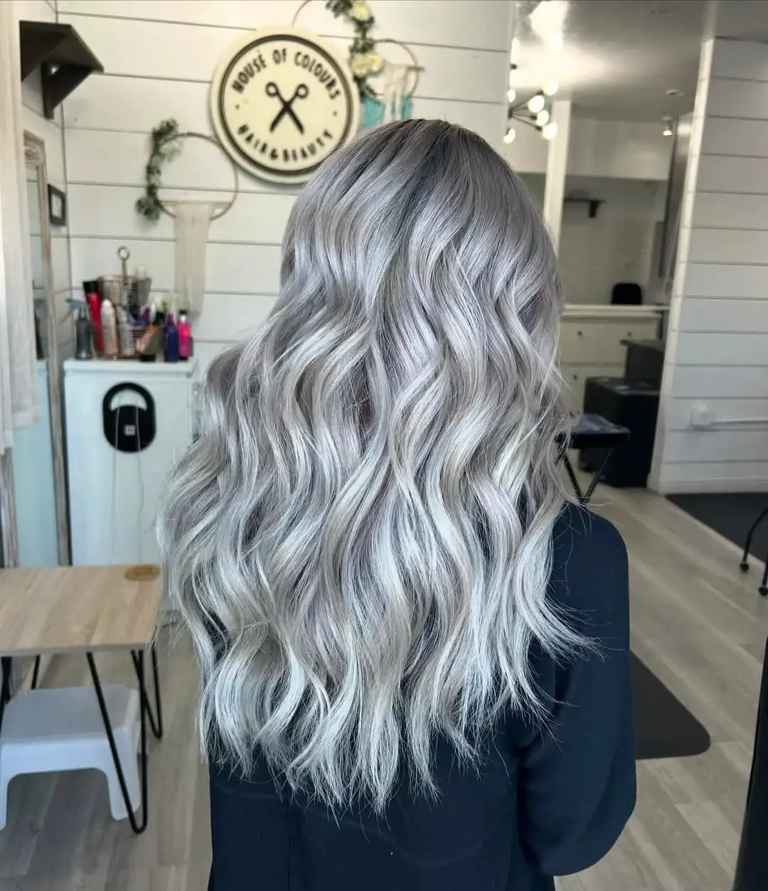 19 Summer Blonde Balayage Ideas That Never Go Out of Style (AKA Hair You’ll Still Love in 10 Years) 18 Soft Platinum Balayage