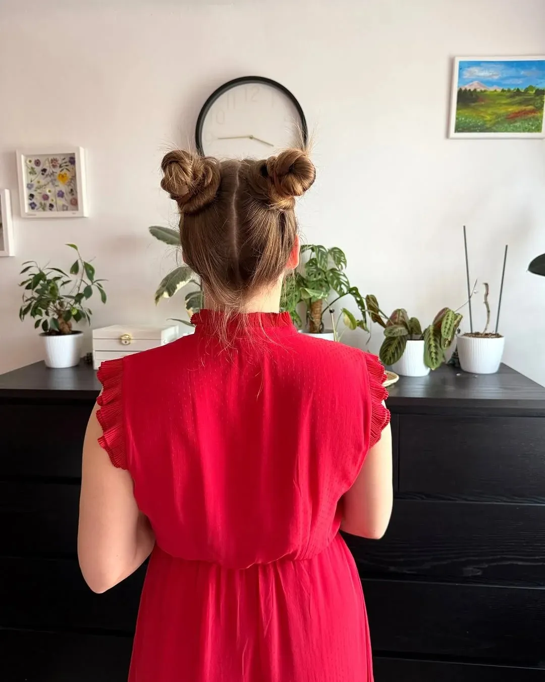17 Hot Weather Hairstyles Ideas That'll Keep You Cool (Without Looking Like You Just Rolled Out of Bed) 5 Space Buns (Double Buns)