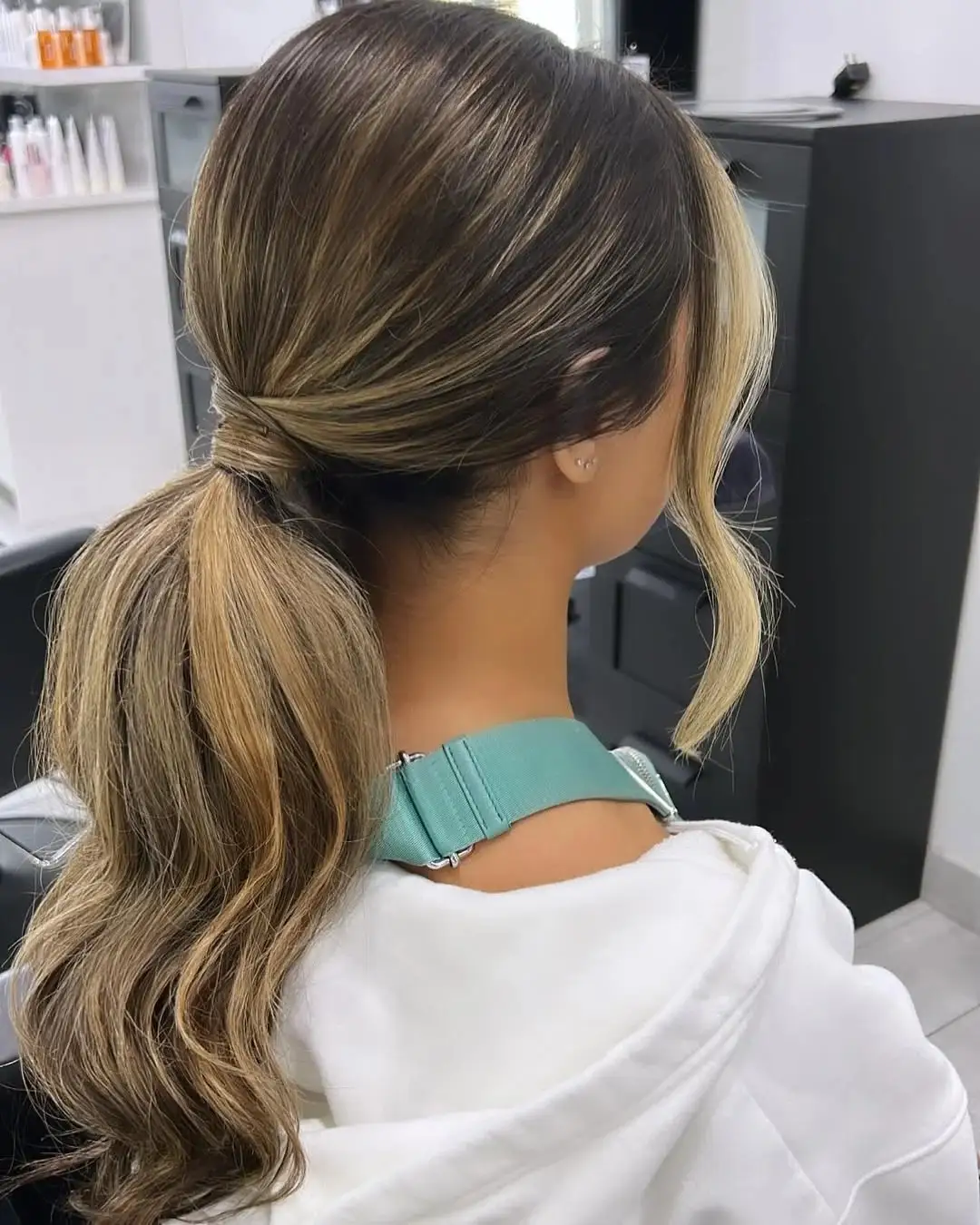 20 Quick Hairstyles for Women 2026: Your Ultimate Guide to Effortless Style 14 The Knotted Low Pony