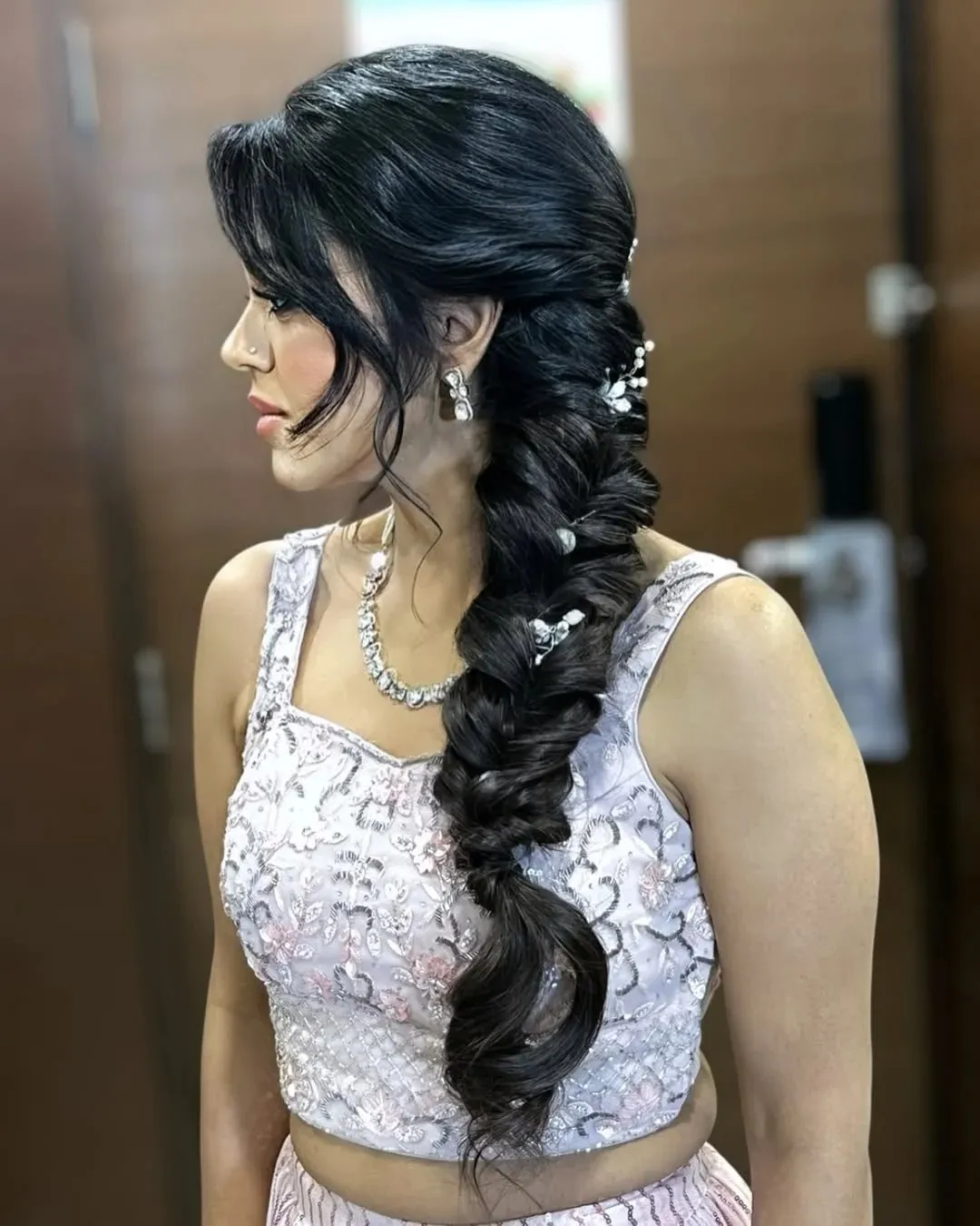 20 Quick Hairstyles for Women 2026: Your Ultimate Guide to Effortless Style 19 The Loose Side Braid