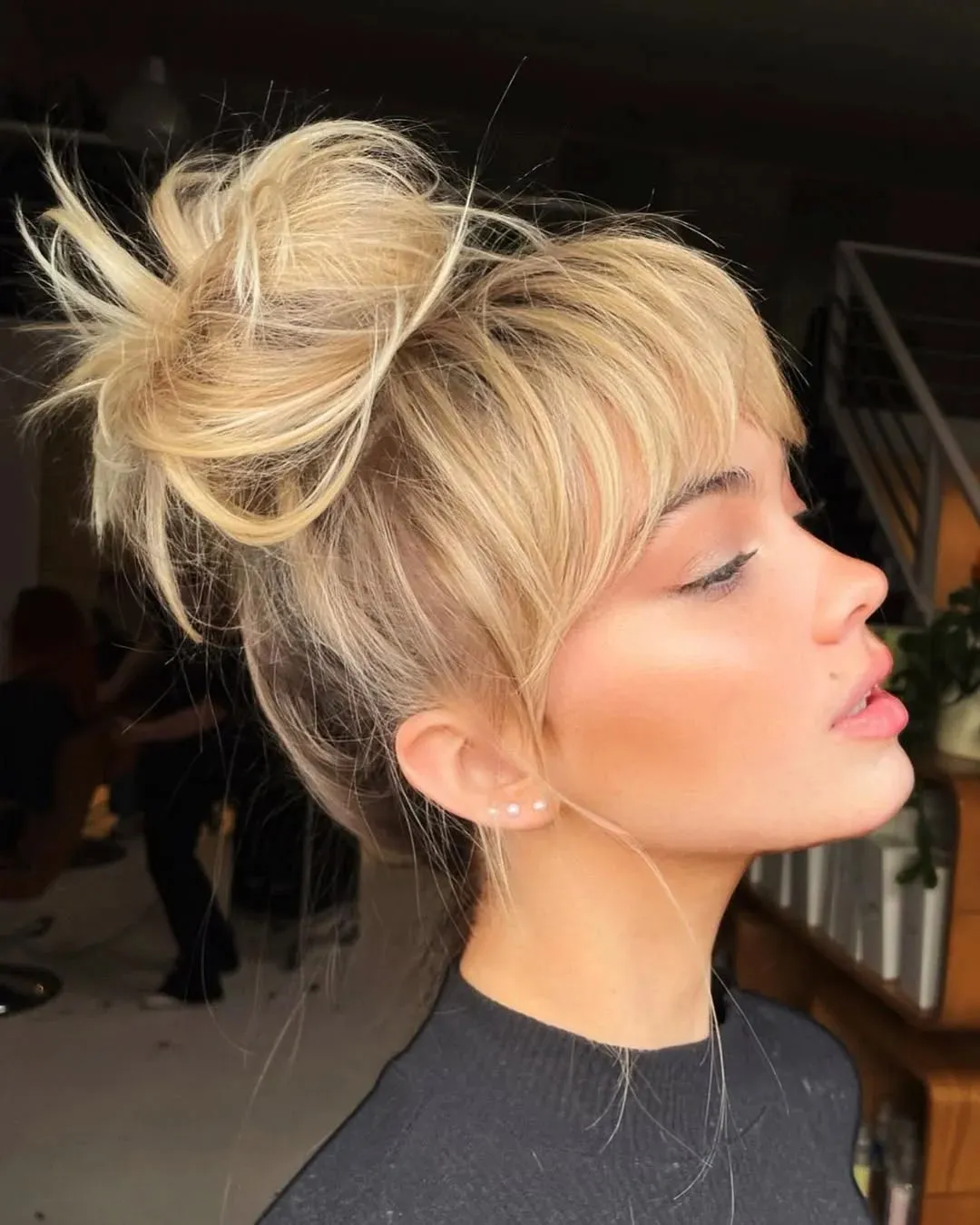 20 Quick Hairstyles for Women 2026: Your Ultimate Guide to Effortless Style 3 The Messy Top Knot