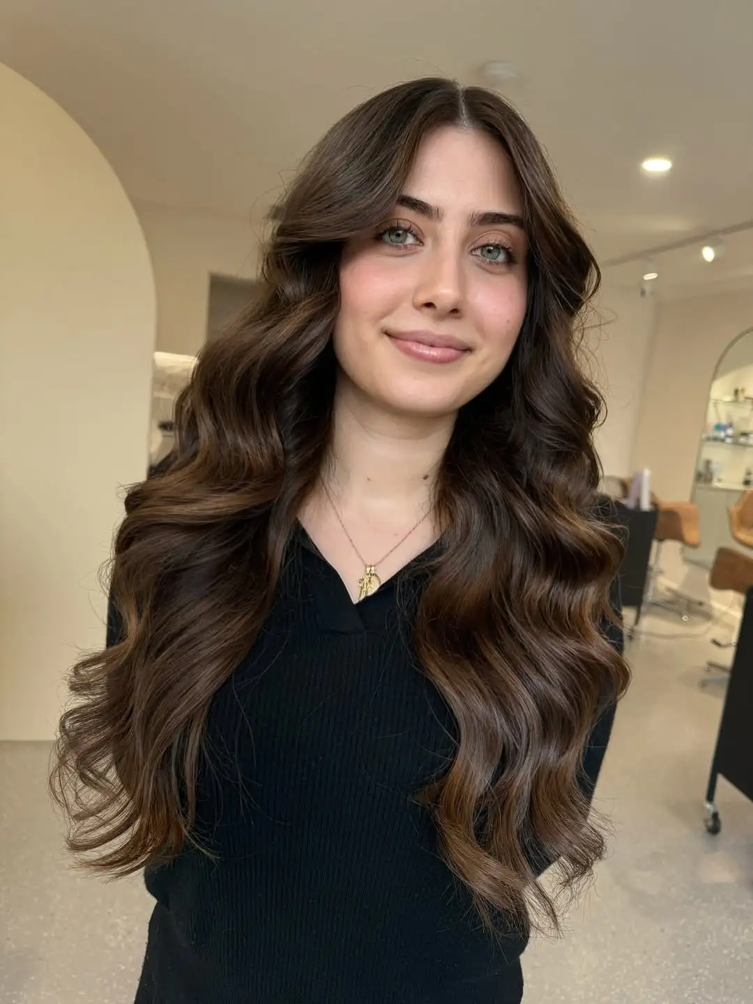 14 Curtain Bangs with Layers: The Ultimate Style Guide for Effortless Chic Looks 9 The Soft Wave