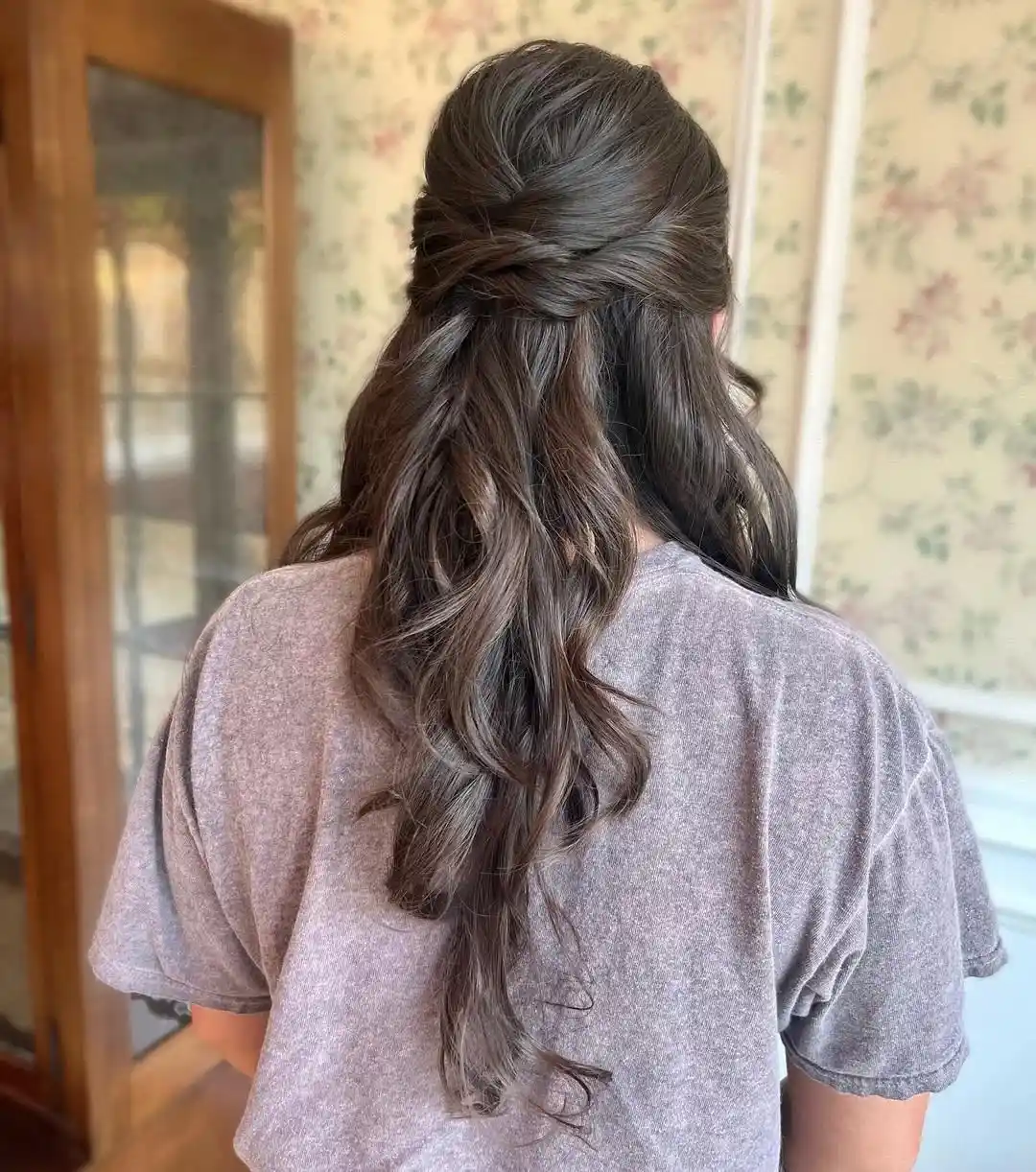 20 Quick Hairstyles for Women 2026: Your Ultimate Guide to Effortless Style 15 The Twisted Half-Up