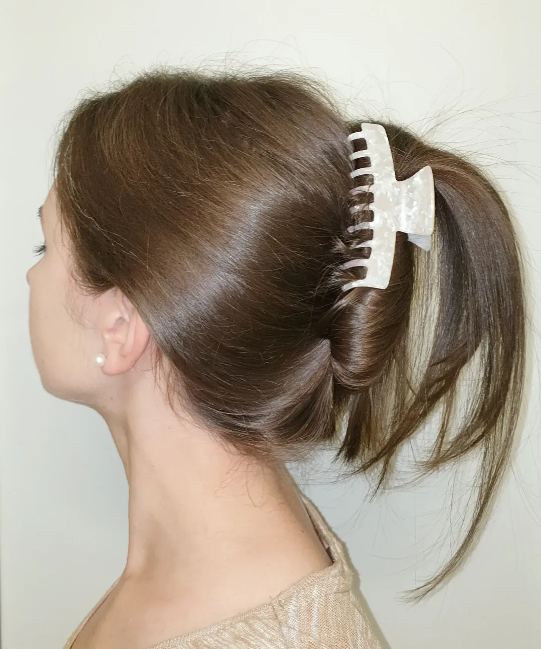 14 Trending Hairstyle Ideas That'll Make You Ditch Your Boring Bun Forever 15 Claw Clip Up-Do