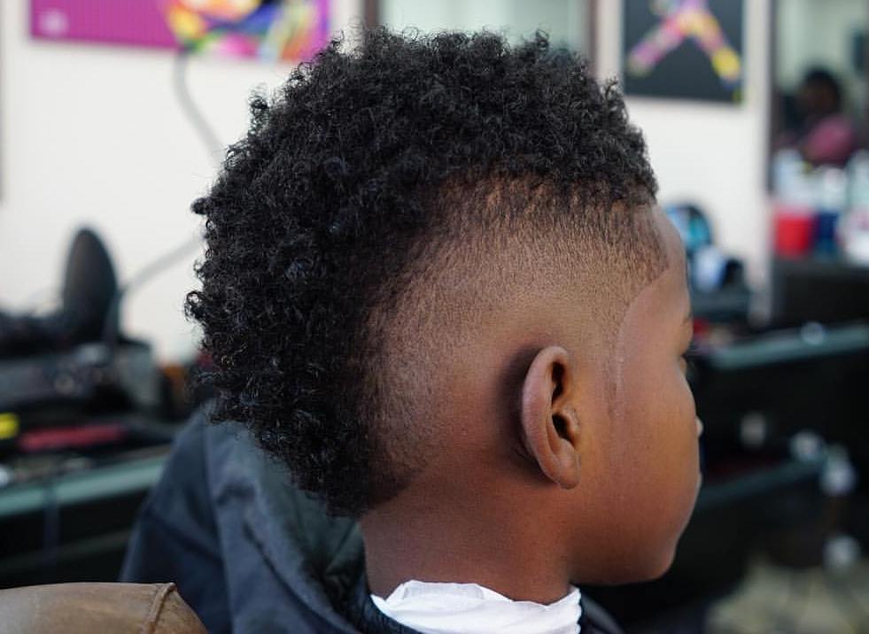 13 Natural Hairstyle Ideas That'll Make You Fall in Love With Your Hair All Over Again 10 Frohawk