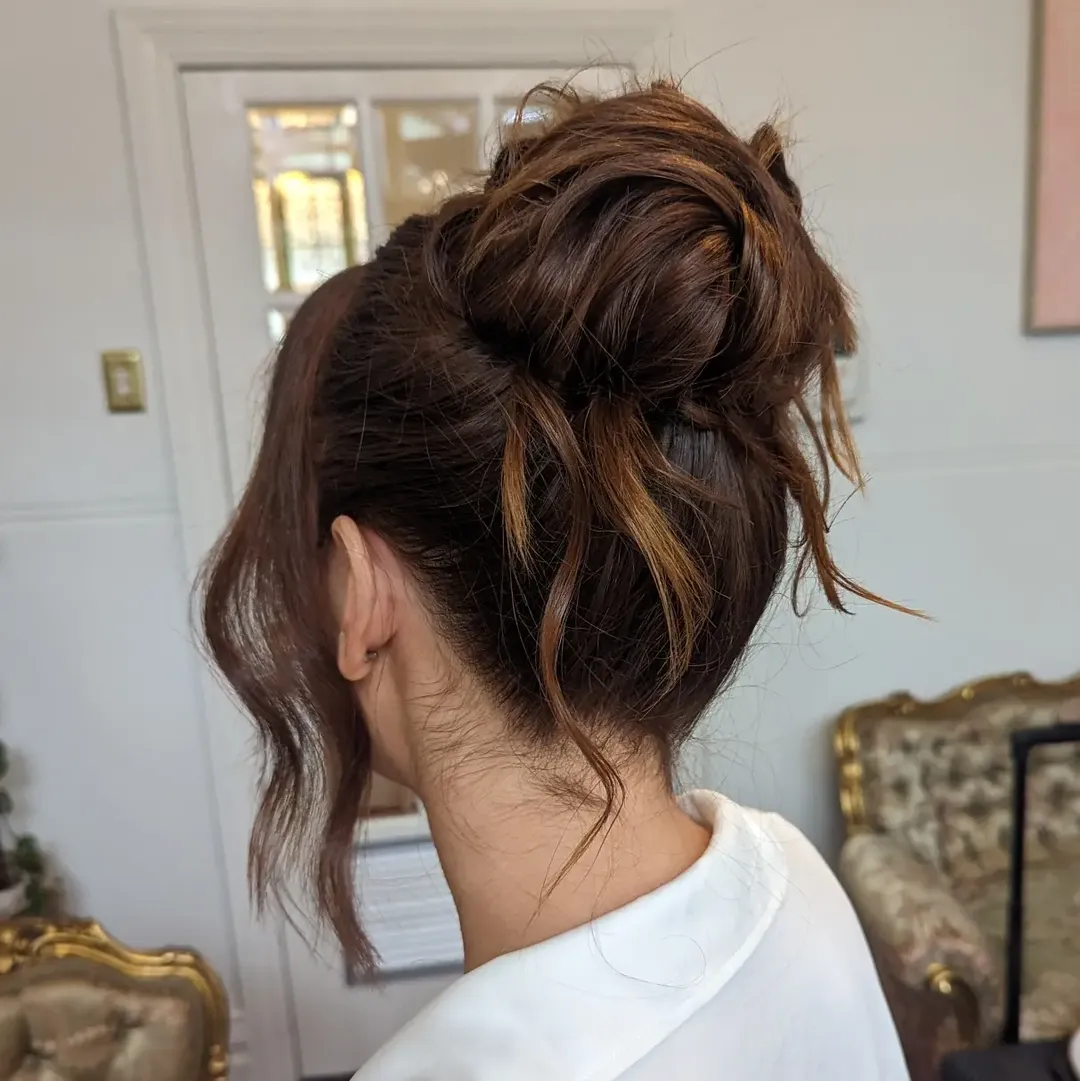 13 Messy Bun Hairstyles Ideas for 2026 That Look Expensive But Take 5 Minutes Flat 3 High Voluminous Messy Bun