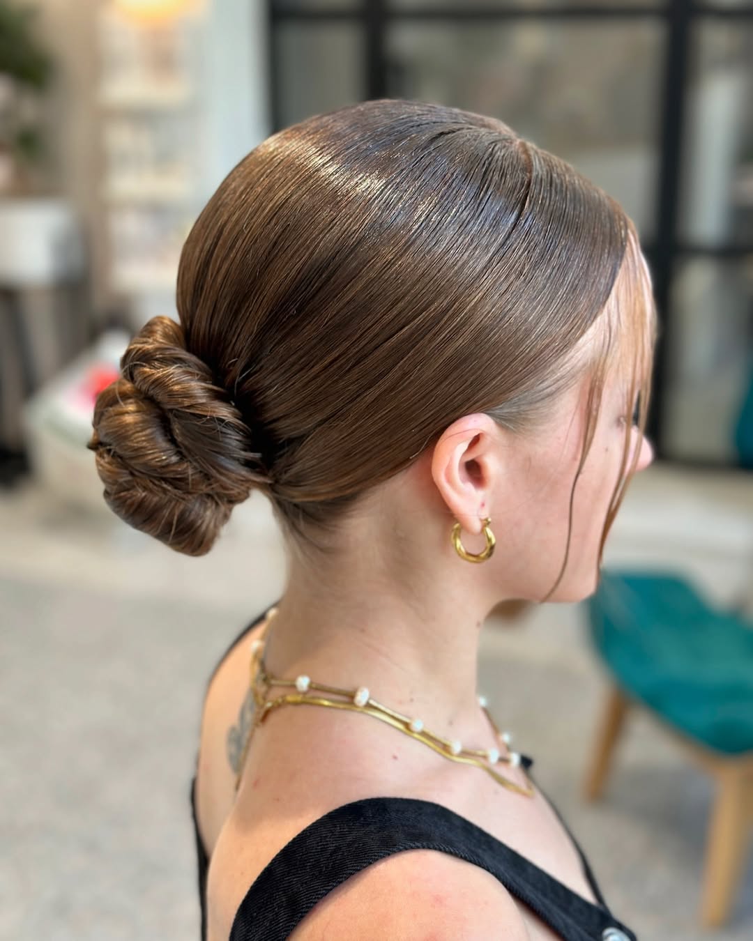 14 Formal Hairstyles Ideas That'll Make You Look Like You Have a Personal Stylist (DIY in 10 Minutes Flat!) 7 Polished Ballerina Bun