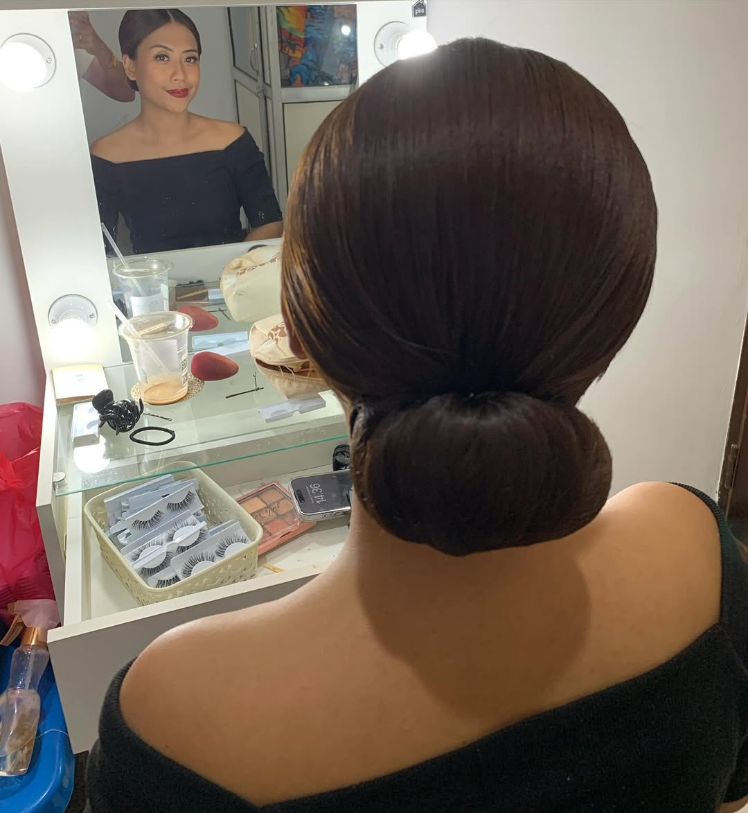 14 Trending Hairstyle Ideas That'll Make You Ditch Your Boring Bun Forever 7 Sleek Low Bun