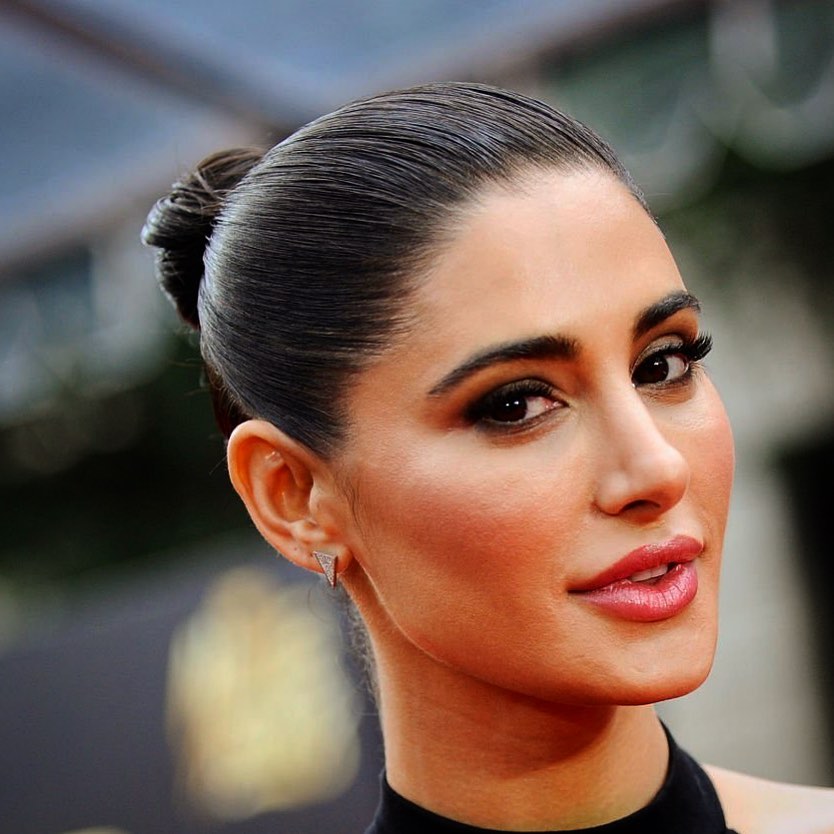 15 Black Hairstyle Ideas That'll Have You Feeling Like a Goddess Tomorrow (No Salon Drama Required!) 13 Slicked-Back Bun