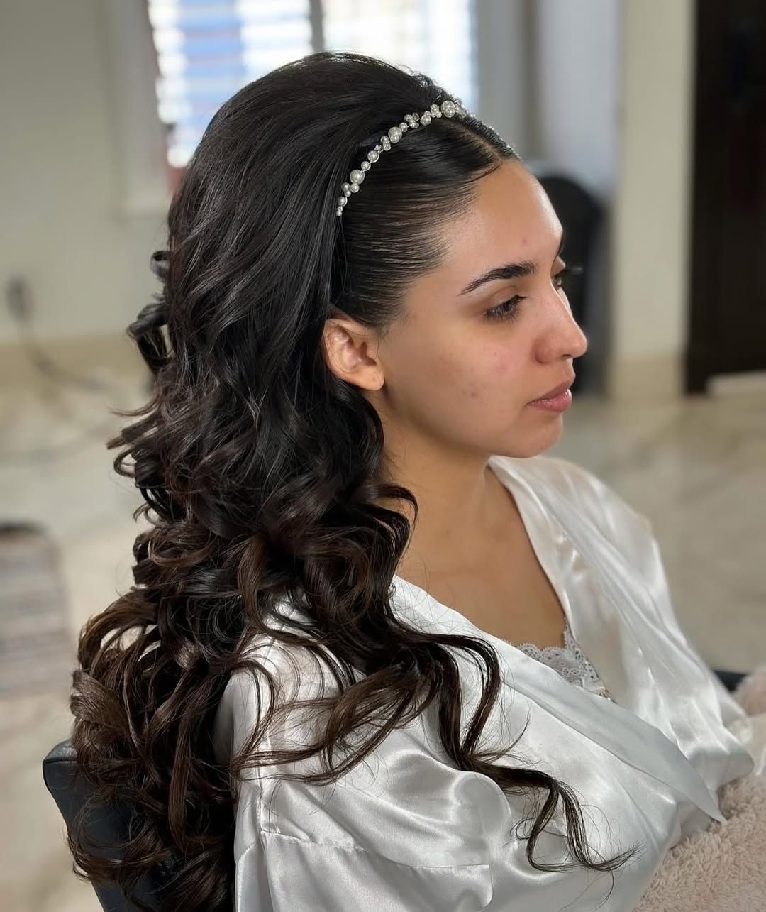 14 Birthday Hairstyle Ideas That’ll Make You Feel Like the Main Character All Day 2 Soft Glam Curls