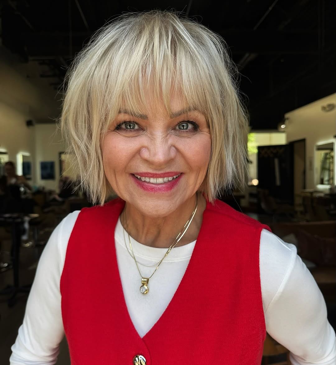 13 Short Blonde Haircuts That Will Make You Want to Book a Salon Appointment ASAP 2 The Classic Blonde Bob