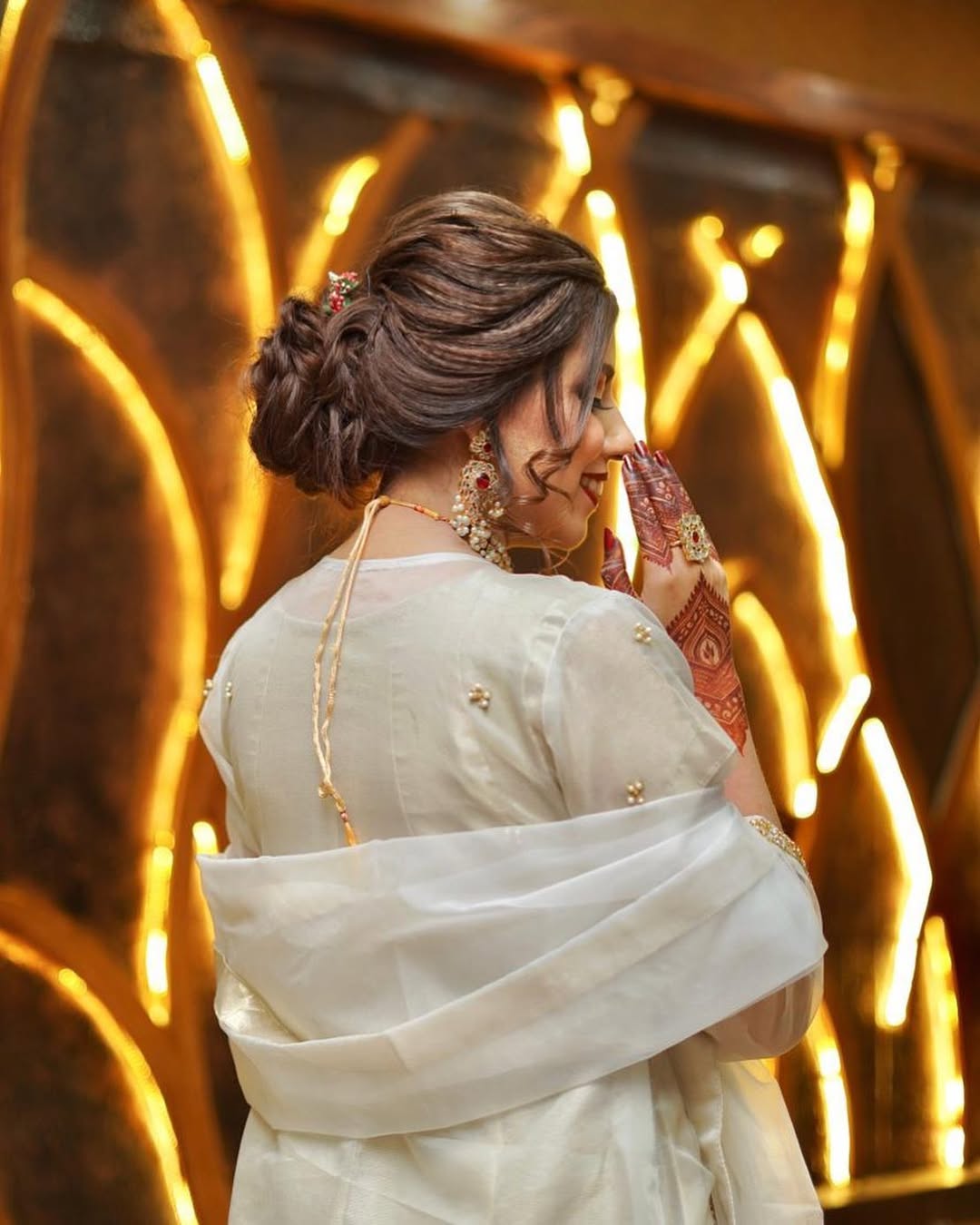 14 Formal Hairstyles Ideas That'll Make You Look Like You Have a Personal Stylist (DIY in 10 Minutes Flat!) 3 Twisted French Bun