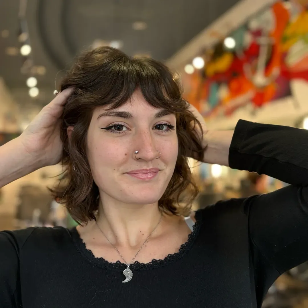 13 Short Bob Hairstyles Everyone’s About to Copy in 2026 — Chic, Low-Maintenance, and Seriously Cute 8 Wavy Bob