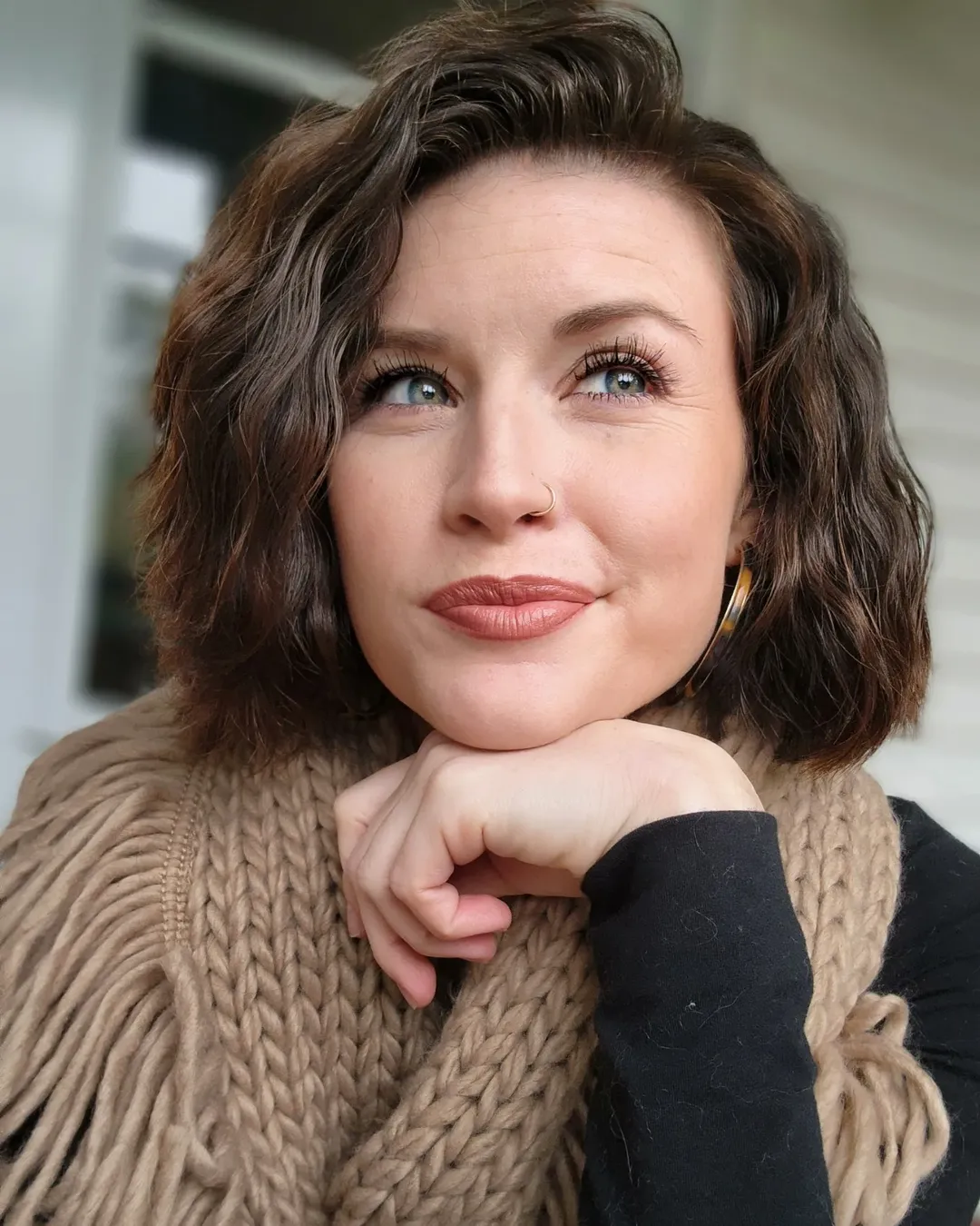 13 Curled Hairstyles Ideas That Will Instantly Upgrade Your Look (Seriously, It’s Giving Main Character Energy) 8 Curled Bob