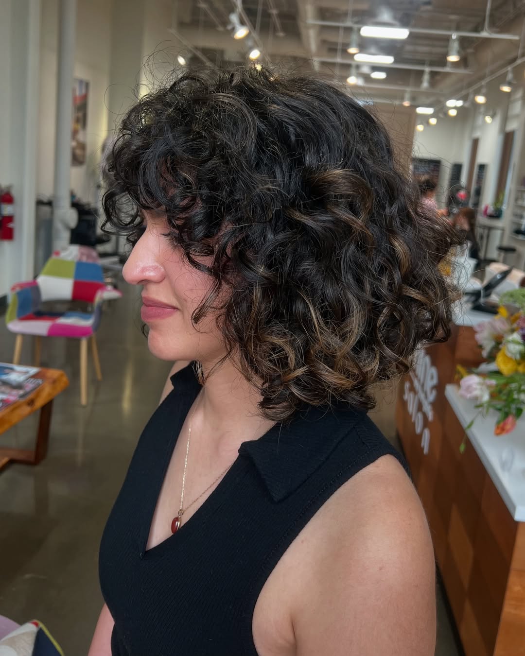 15 Curly Wedding Hairstyles That Will Make You Say “Wait… Why Didn’t I Do This Sooner?!” 9 Curly Bob hair