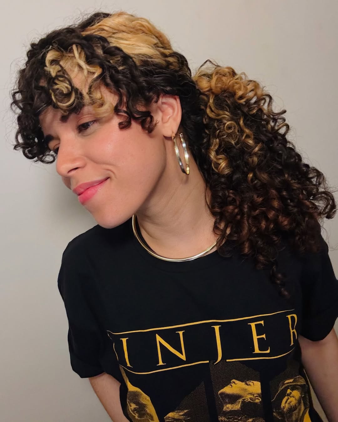 16 Adorable Curly Hairstyles for Kids That’ll Make Everyone Say “Wait… Who Did Their Hair?!” 8 Curly Ponytail with a Twist