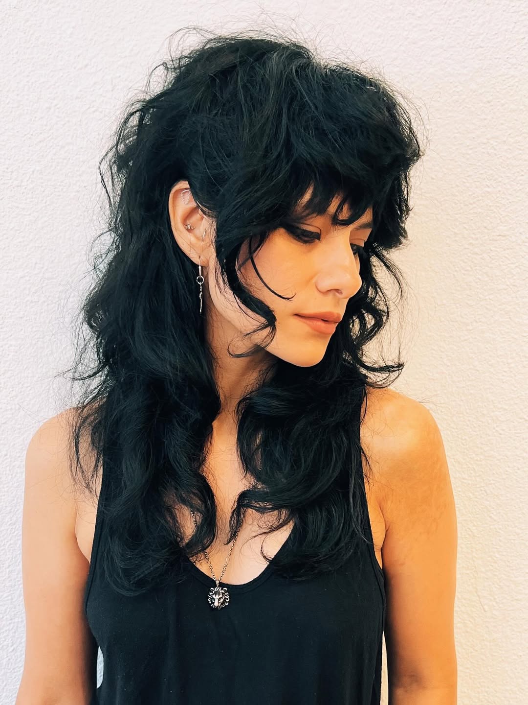 15 Shag Hairstyle Ideas That Will Instantly Make You Look Cooler (No Effort Required) 14 Messy Rocker Shag