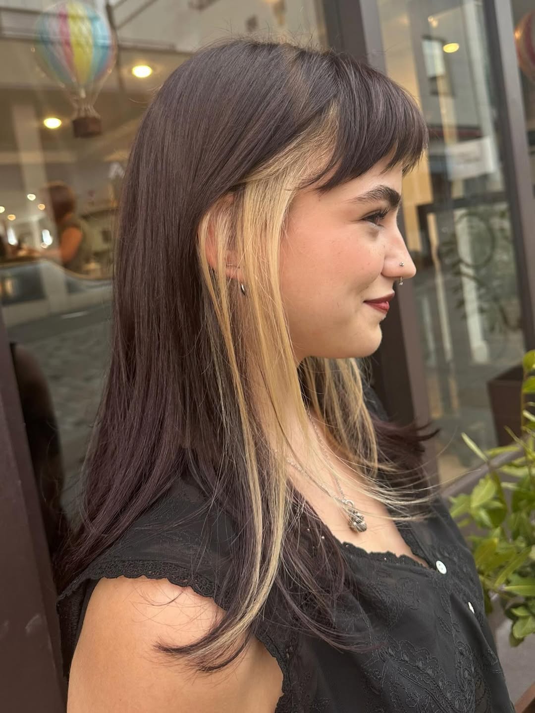 15 Fringe Hairstyles Ideas That’ll Instantly Make You Look Cooler (Like, Effortlessly Cool) 15 Peekaboo Fringe