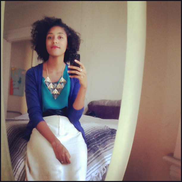 15 Cute Natural Hairstyles Ideas That’ll Make You Ditch Heat Tools ASAP 10 Side-Parted Afro