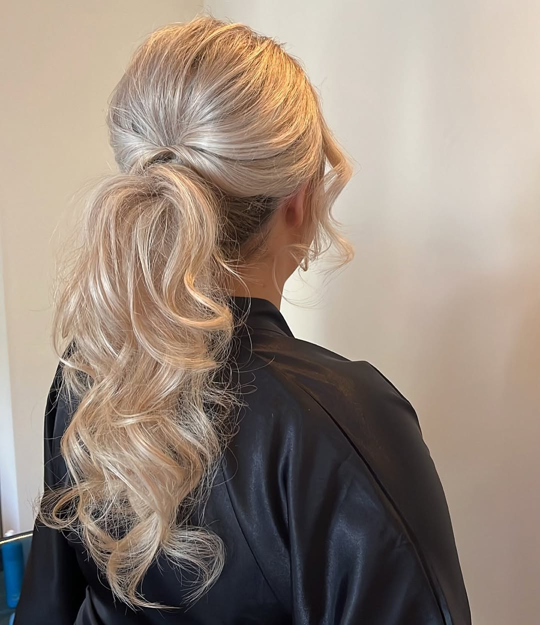 16 Cute Quick Hairstyles You Can Do in 5 Minutes (Because Mornings Are a Scam) 10 Sleek Low Pony