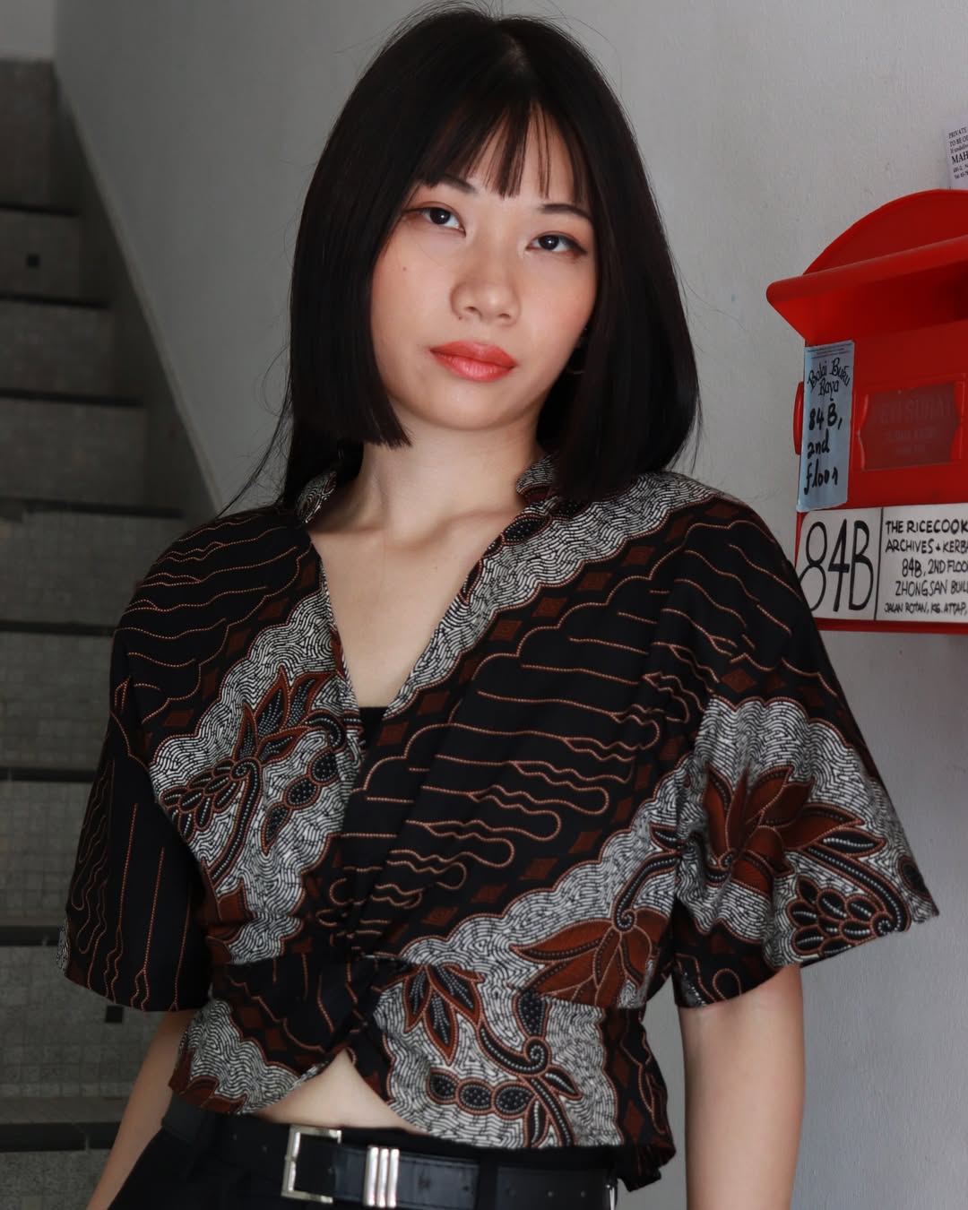 16 Curly Hairstyles for Work That Make You Look Effortlessly Put-Together (Even on Zero Coffee) 15 Twisted Front Sections