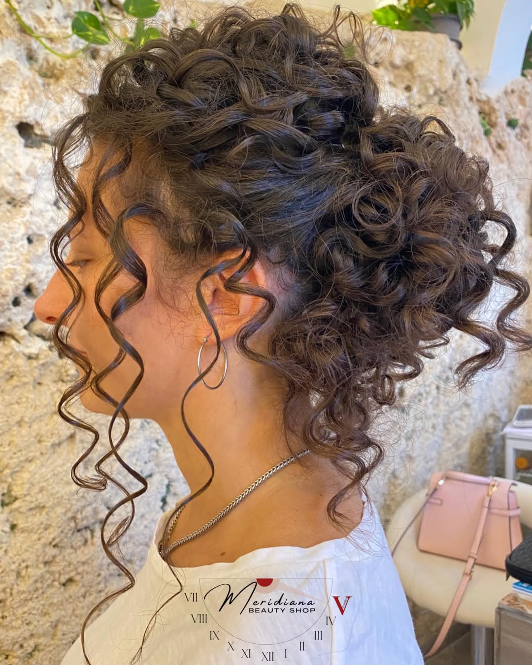15 Curly Updo Hairstyles That Will Instantly Elevate Your Look (No Salon Required) 14 Curly Chignon