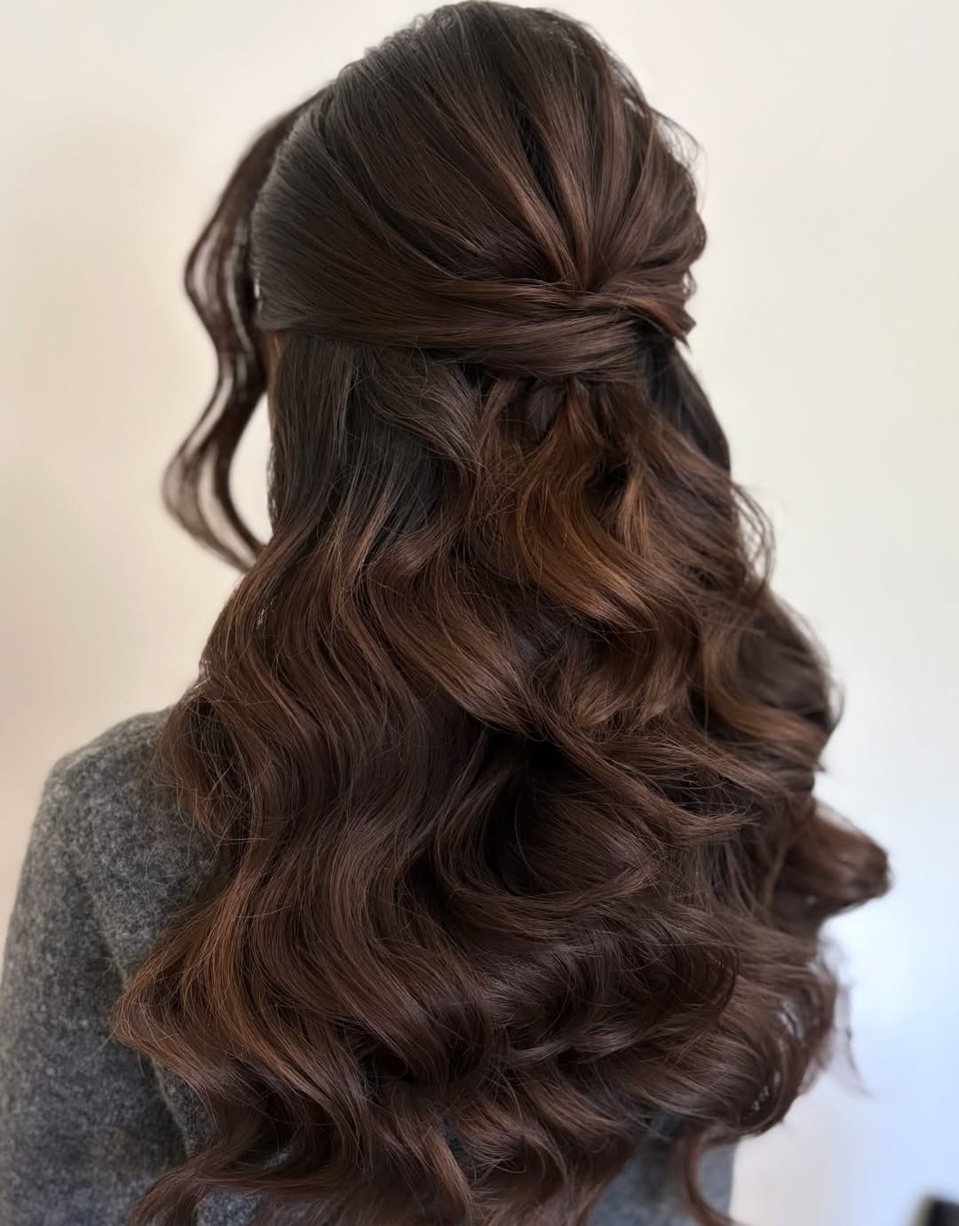 15 Curly Hairstyles for School That Will Make You Want to Ditch the Snooze Button 3 Half-Up, Half-Down Magic