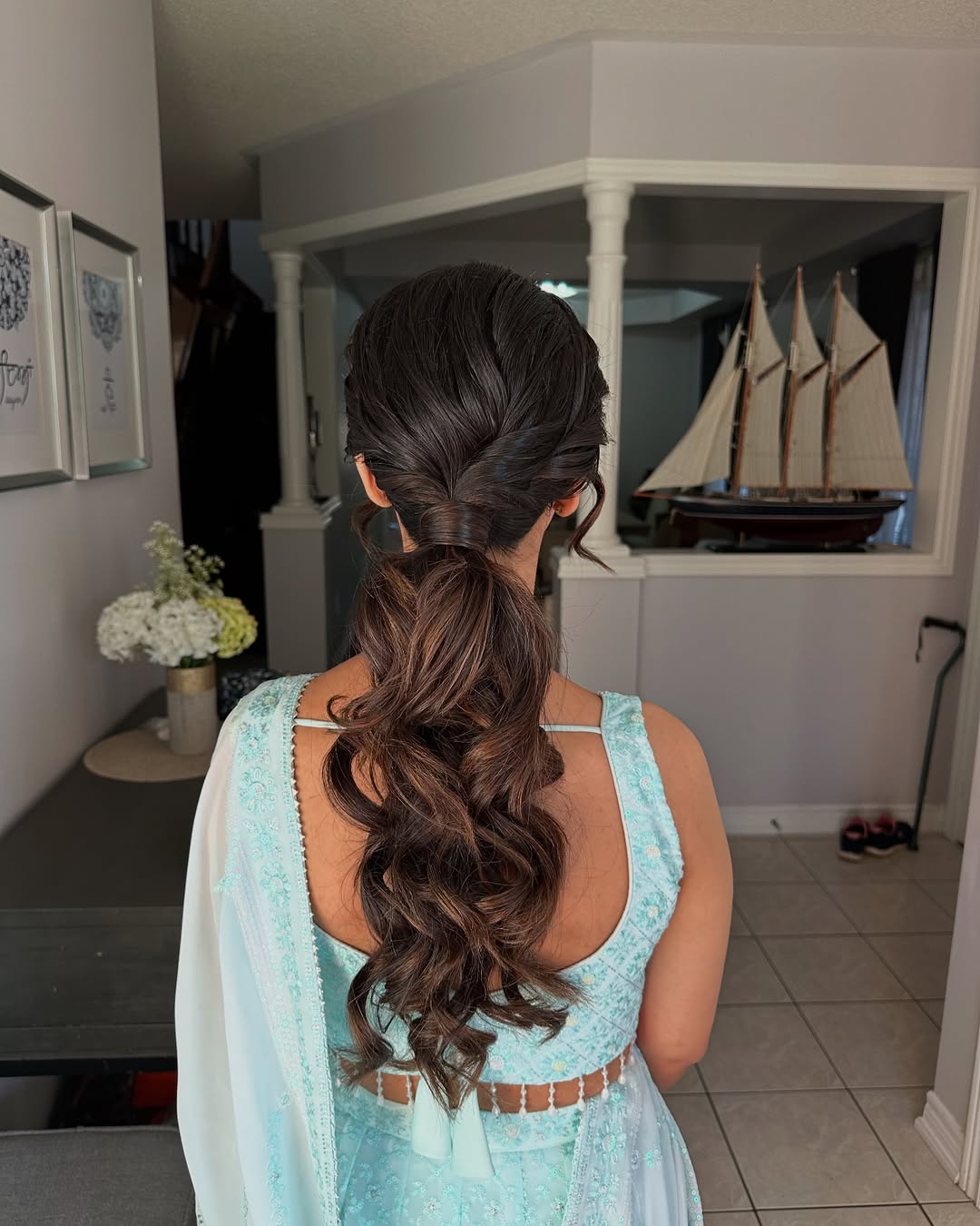 15 Cute Simple Hairstyle Ideas You’ll Actually Want to Wear Every Day (Because Effortless = Hot Girl Energy) 12 Low Ponytail with Ribbon