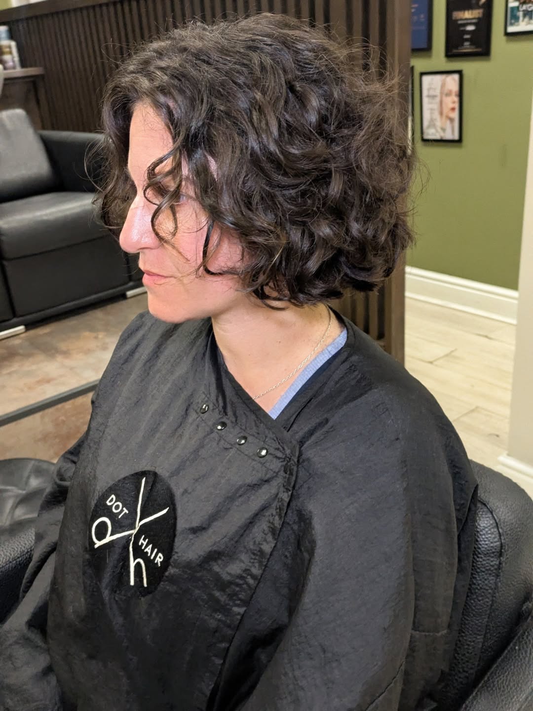 16 Curly Bob Hairstyles That Are Basically Your Hair’s Main Character Era 2 The Classic Curly Bob