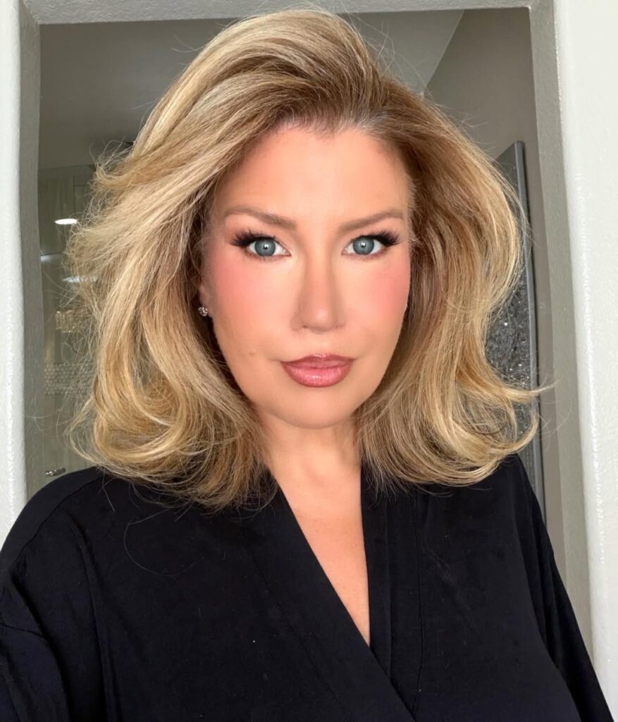 18 Short Hair Blowout Ideas That Make You Look Instantly Expensive 13 Voluminous Root Lift Blowout