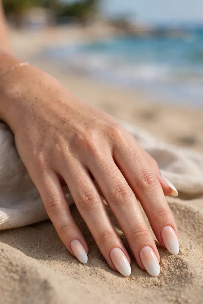 17 White Summer Nails So Clean, People Will Think You're Getting Married 9 image 39